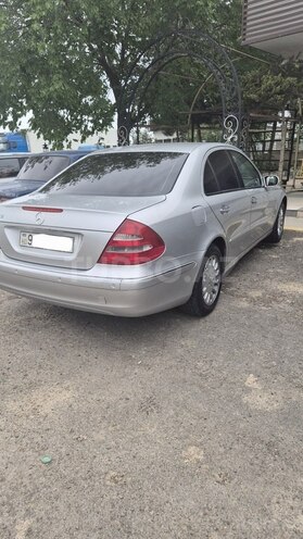 Mercedes E 240 2003, 357,148 km - 2.4 l - Sabirabad