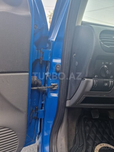 Opel Combo-13