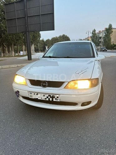 Opel Vectra 1997, 250,000 km - 2.0 л - Sumqayıt