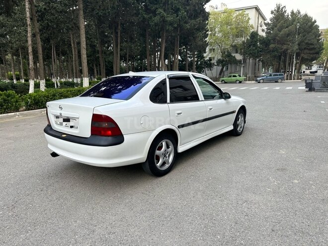 Opel Vectra 1997, 250,000 km - 2.0 л - Sumqayıt