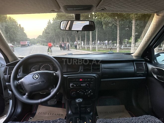 Opel Vectra 1997, 250,000 km - 2.0 л - Sumqayıt