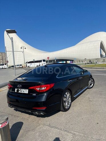 Hyundai Sonata-2