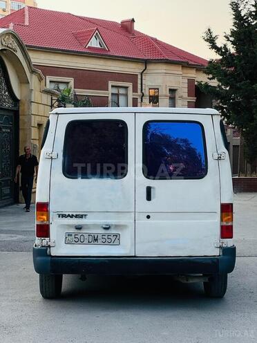 Ford Transit-2