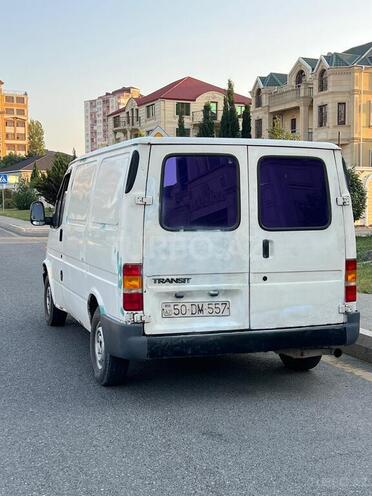 Ford Transit-7