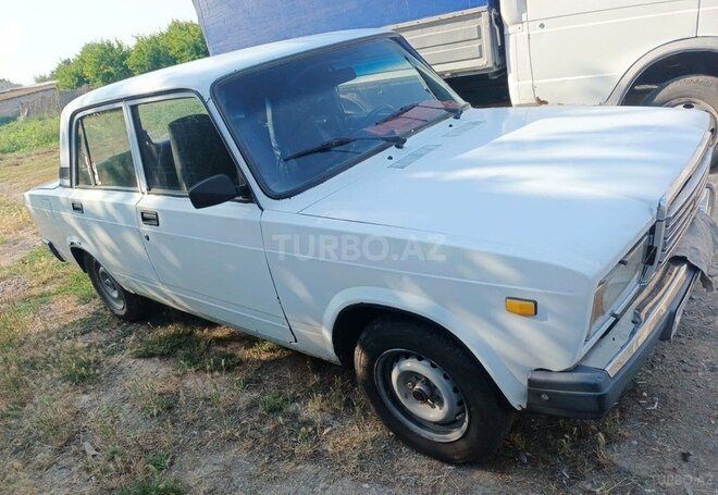 LADA (VAZ) 2107 2007, 82,000 km - 1.6 л - Şirvan