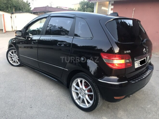 Mercedes B 180 2010, 167,000 km - 1.7 l - Sumqayıt