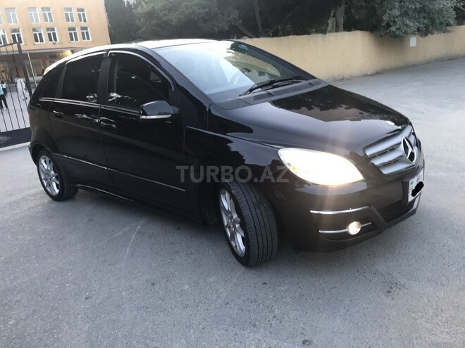 Mercedes B 180 2010, 167,000 km - 1.7 l - Sumqayıt