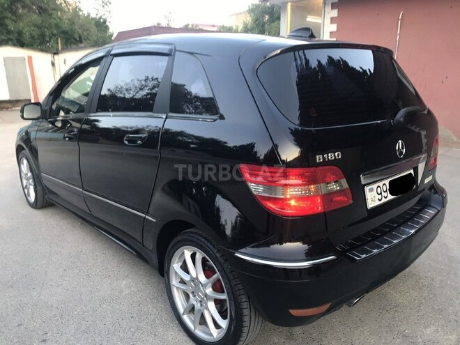 Mercedes B 180 2010, 167,000 km - 1.7 l - Sumqayıt