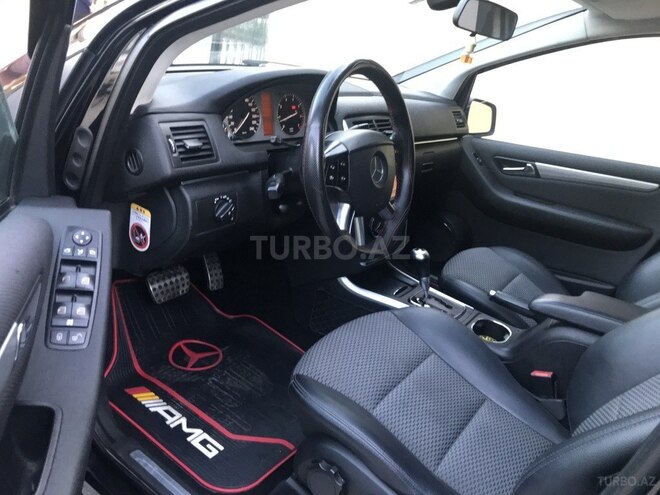 Mercedes B 180 2010, 167,000 km - 1.7 l - Sumqayıt