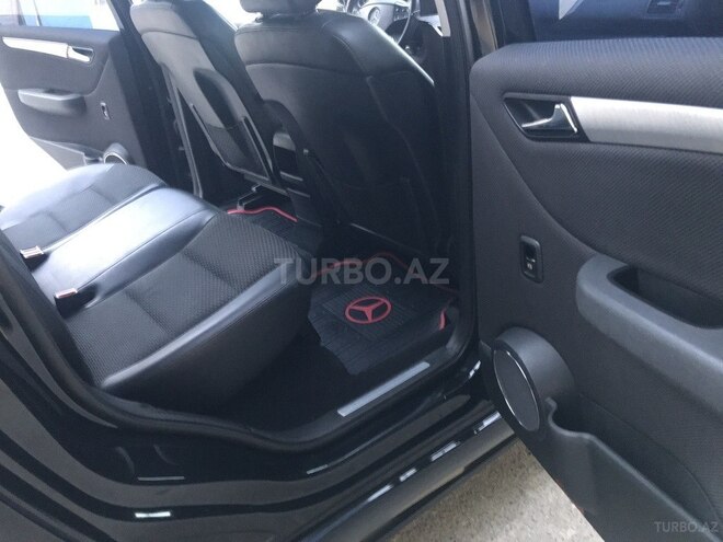 Mercedes B 180 2010, 167,000 km - 1.7 l - Sumqayıt