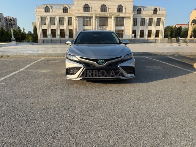 Toyota Camry-1