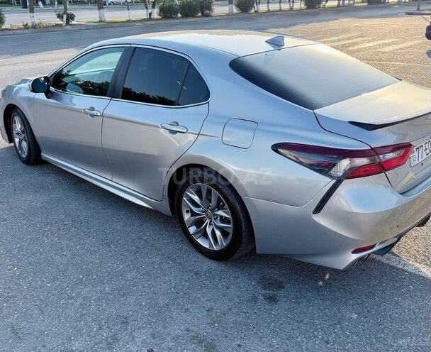Toyota Camry-4