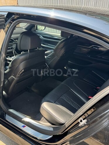 BMW 740 2016, 187,000 km - 3.0 л - Bakı