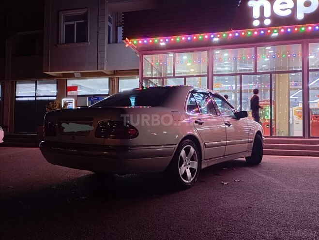 Mercedes E 240 1999, 370,000 km - 2.4 l - Bakı