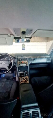 Mercedes E 240 1999, 370,000 km - 2.4 l - Bakı