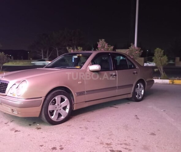 Mercedes E 240 1999, 370,000 km - 2.4 l - Bakı