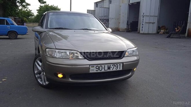 Opel Vectra 1999, 154,250 km - 1.6 l - Balakən