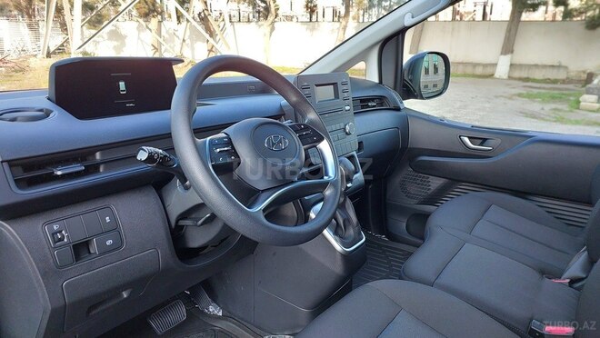 Hyundai Staria 2022, 18,000 km - 2.2 l - Bakı
