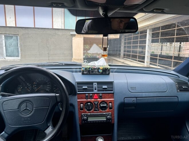 Mercedes C 200 1997, 330,000 km - 2.0 l - Bakı