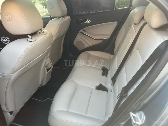 Mercedes GLA 250 4MATIC 2015, 109,383 km - 2.0 л - Bakı