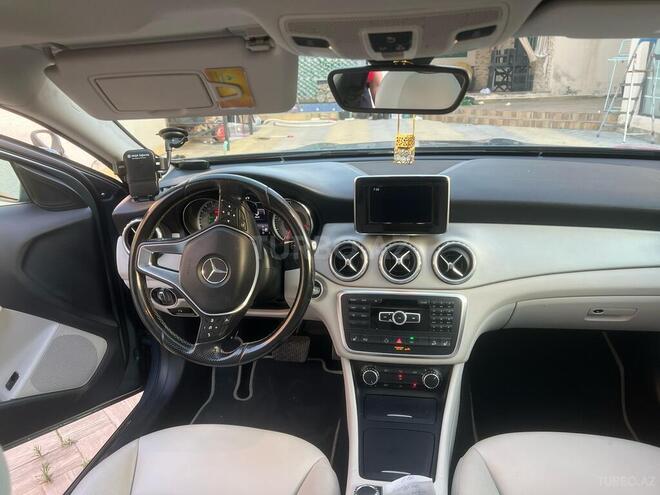 Mercedes GLA 250 4MATIC 2015, 109,383 km - 2.0 л - Bakı