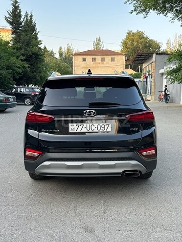 Hyundai Santa Fe-4