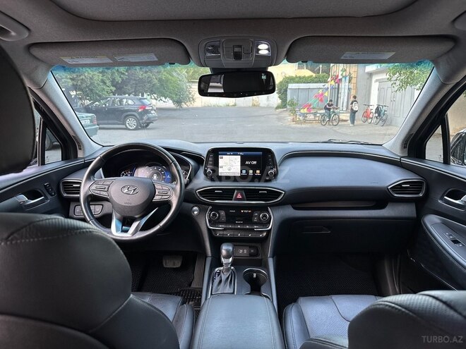 Hyundai Santa Fe-5