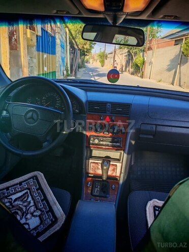 Mercedes C 180 1997, 330,000 km - 1.8 л - Bakı
