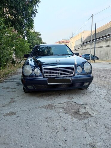 Mercedes E 230 1997, 630,000 km - 2.3 l - Bakı