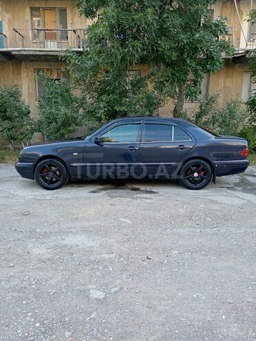 Mercedes E 230 1997, 630,000 km - 2.3 l - Bakı
