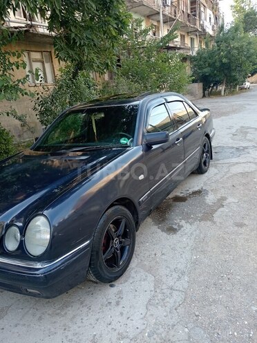 Mercedes E 230 1997, 630,000 km - 2.3 l - Bakı