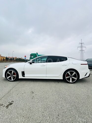 Kia Stinger-3
