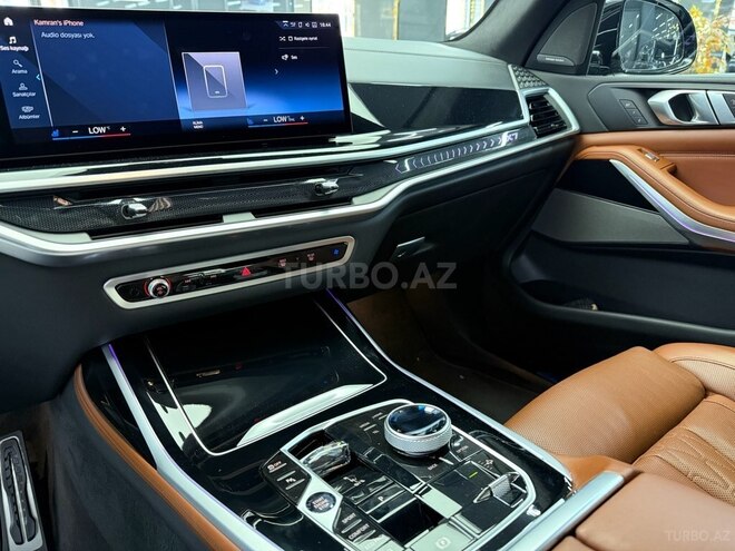BMW X7-12