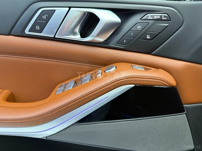 BMW X7-11