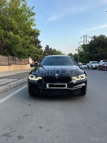 BMW 330-1