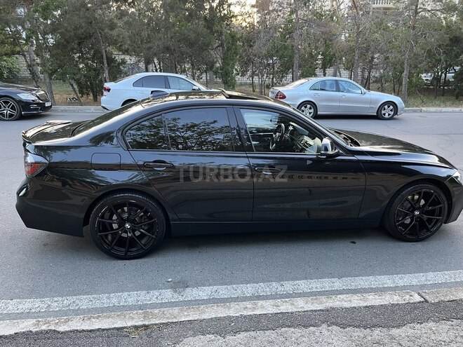 BMW 330-2