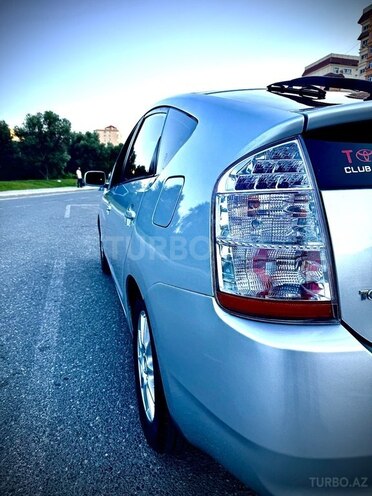 Toyota Prius-6