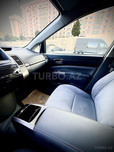 Toyota Prius-10