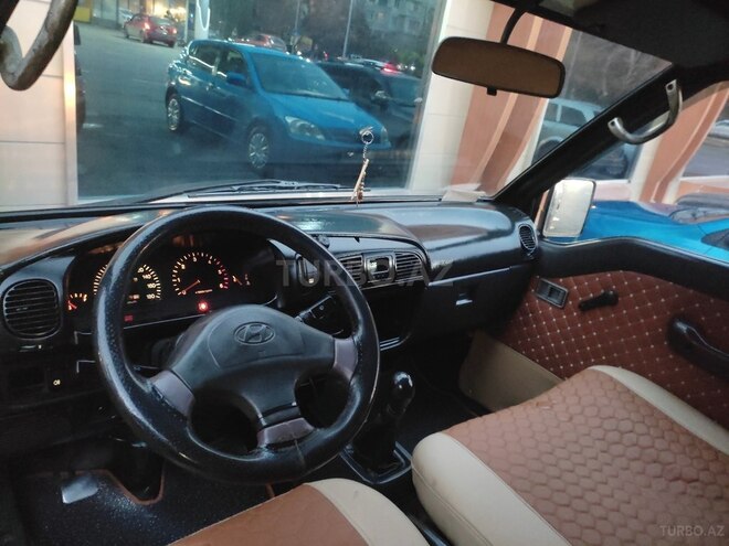 Hyundai H 100 2006, 385,000 km - 0.3 л - Bakı