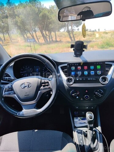 Hyundai Accent 2019, 200,000 km - 1.6 l - Bakı