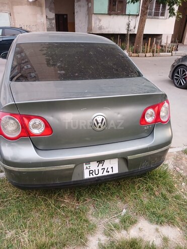 Volkswagen Passat 2005, 345,000 km - 2.0 l - Bakı