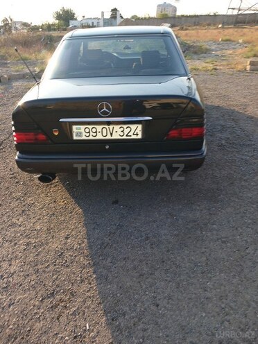 Mercedes E 200 1993, 355,000 km - 2.0 l - Bakı