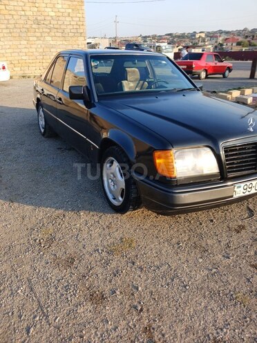 Mercedes E 200 1993, 355,000 km - 2.0 l - Bakı