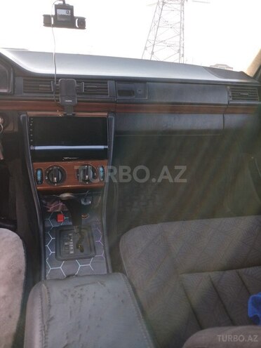 Mercedes E 200 1993, 355,000 km - 2.0 l - Bakı