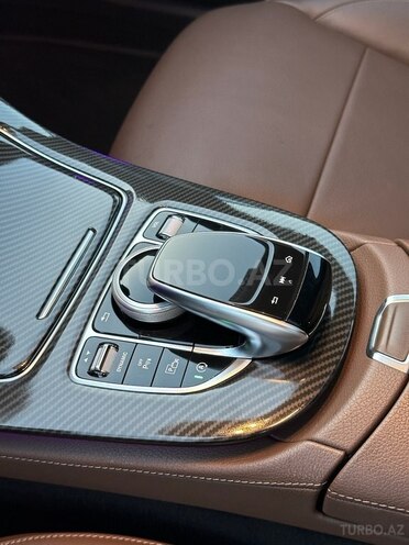 Mercedes E 300-15