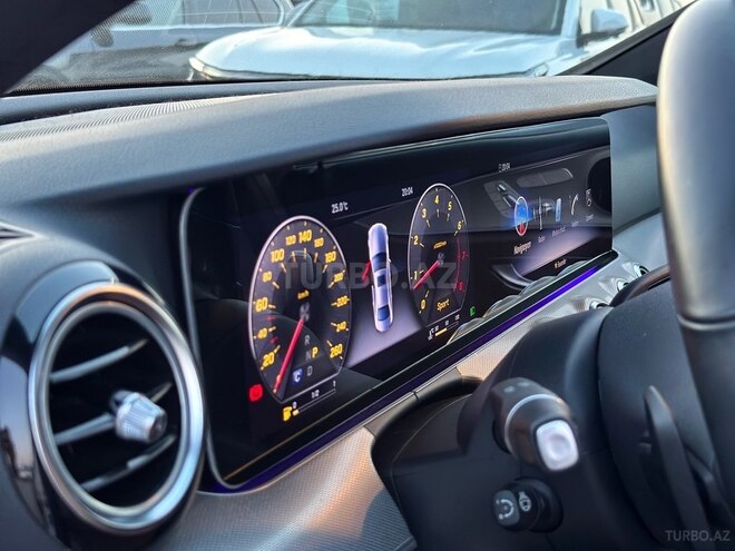 Mercedes E 300-13