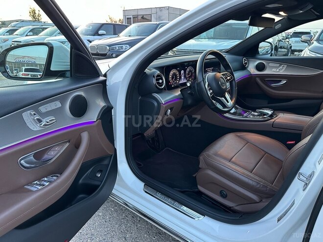 Mercedes E 300-18