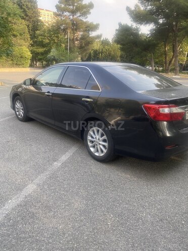Toyota Camry-5