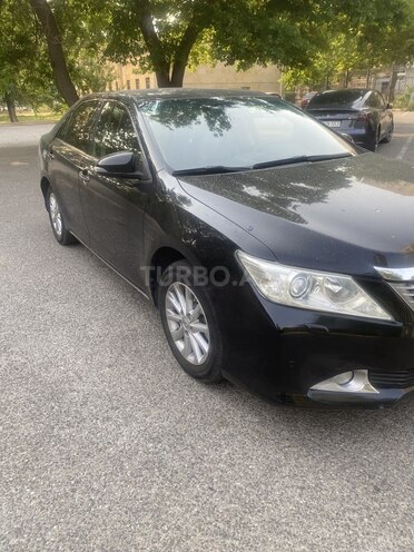 Toyota Camry-6