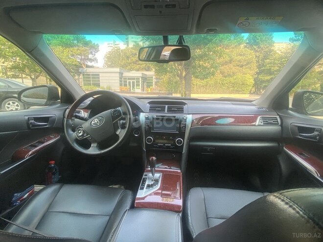 Toyota Camry-8